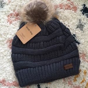 NWT Brook + Bay Faux Fur Pom Pom Beanie Hat